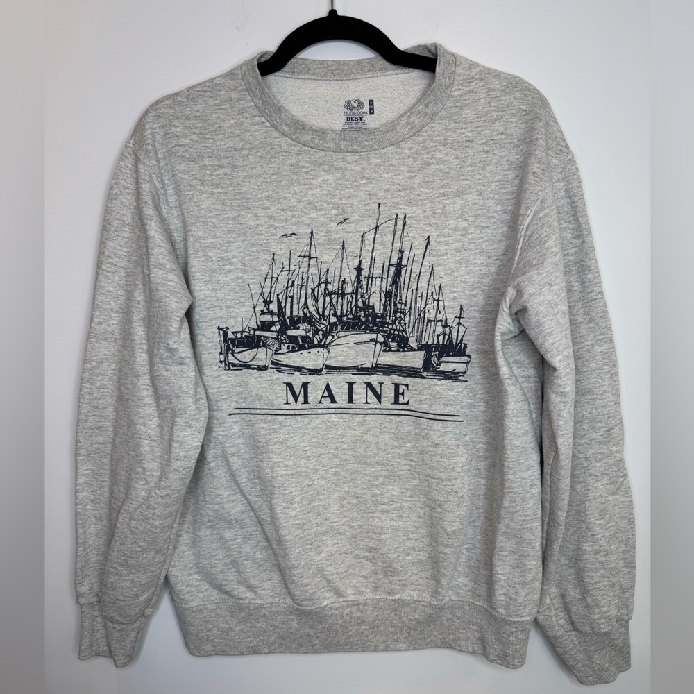 Vintage Fruit of the Loom Gray Maine Graphic Sweatshirt